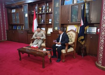 Bupati Lambar Luncurkan Program Satu Keluarga Satu Sarjana