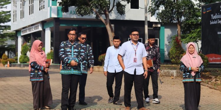 Pondok Pesantren Assahil dan Perguruan Tinggi Madani Tingkatkan Kemandirian