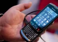 Gen Z Kembali Suka HP Jadul, Tren Anti-Smartphone Makin Populer