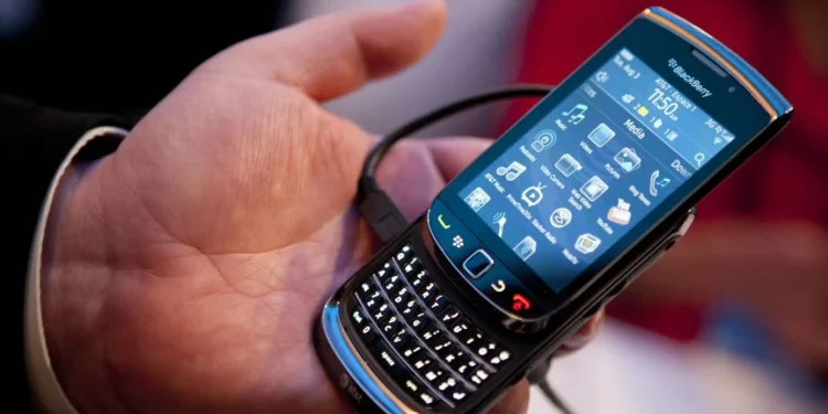 Gen Z Kembali Suka HP Jadul, Tren Anti-Smartphone Makin Populer