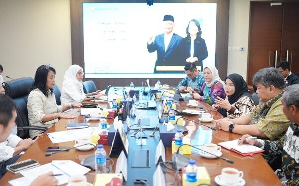 Wali Kota dan Wamen PU Diskusikan Solusi Banjir dan Pengembangan Infrastruktur