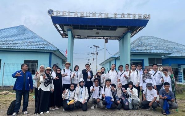 Dosen Universitas Mandiri dan BEM Kunjungan ke Pulau Sebesi Gali Potensi Penelitian dan Pengabdian