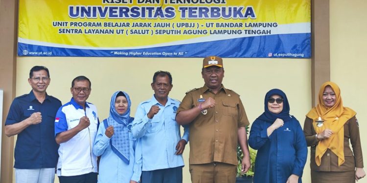 Wakil Bupati Lampung Tengah Kunjungi Sentra Layanan Universitas Terbuka Seputih Agung