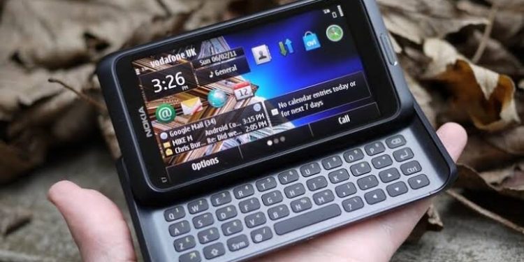 Spesifikasi dan Harga Nokia E7, HP Stylish dengan Fitur Profesional
