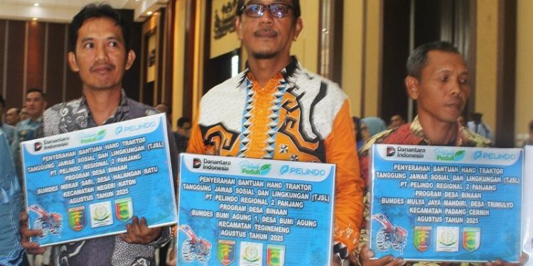 Pelindo Regional 2 Panjang Salurkan 3 Traktor Tangan Tingkatkan Produktivitas Pertanian