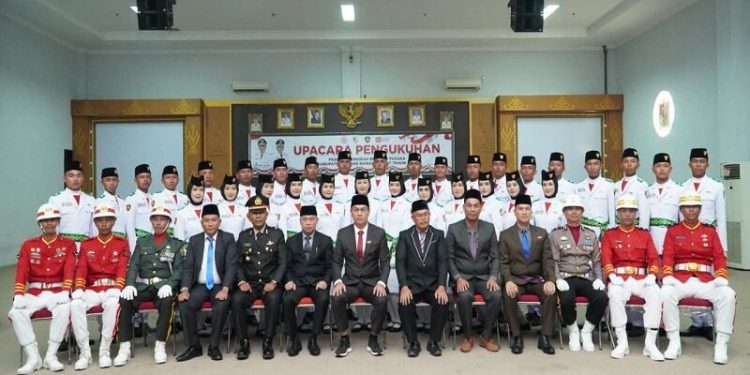 Bupati Resmi Kukuhkan Paskibraka Tubaba Tahun 2025