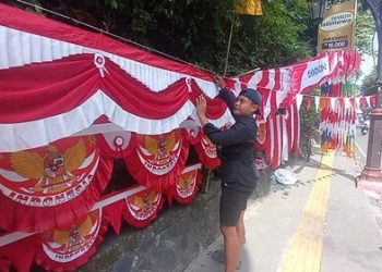Warga Jabar Dapatkan Untung di Bandar Lampung Jualan Pernak-Pernik HUT Kemerdekaan RI