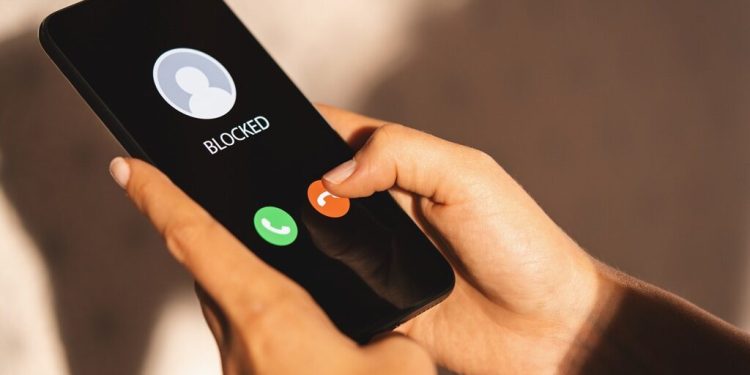 Blokir Nomor Tak Dikenal di HP Android dan iPhone