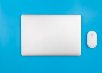 Tren Mousepad Kaca untuk Gaming: Cepat namun Berisiko