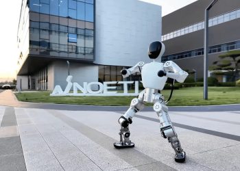 Robot Humanoid dari China Lebih Terjangkau daripada iPhone