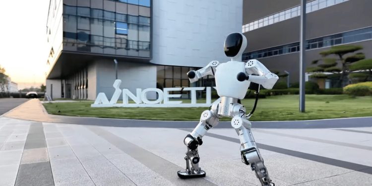 Robot Humanoid dari China Lebih Terjangkau daripada iPhone