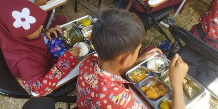 Program MBG Berlanjut di Daerah 3T Meski SLHS Sedang Berproses