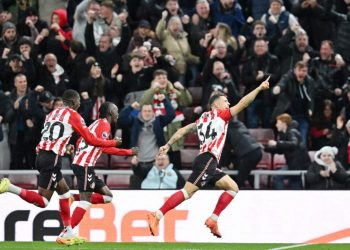 Sunderland Gagal Masuk Tiga Besar Usai Imbang dengan Everton