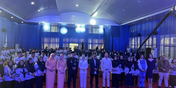 Bupati Resmi Buka Seminar dan Workshop Teacher Summit 2025 HUT Ke-80 PGRI dan Hari Guru Nasional 2025