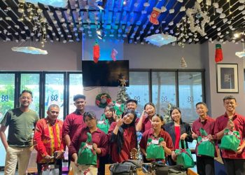 Perayaan Christmas Tree Light Up dan Berbagi Bersama Ebenhazer Ministry di Lampung