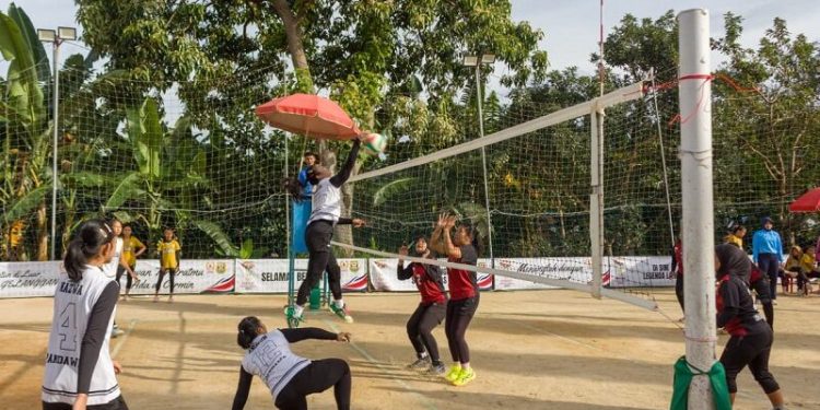 Lampi Phinisi dan Abimanyu Raih Berbagai Gelar Voli Porkot Bandar Lampung 2025