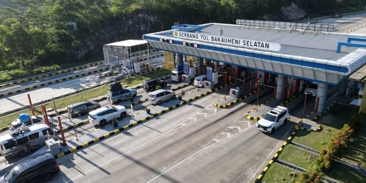 Arus Kendaraan di Tol Trans Sumatera Naik 21 Persen Saat Imlek